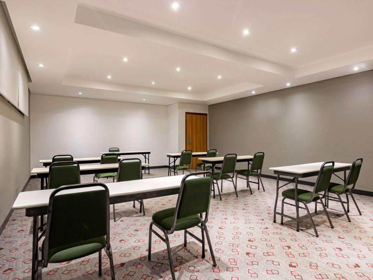 Ibis Criciuma Hotel Criciuma  Buitenkant foto
